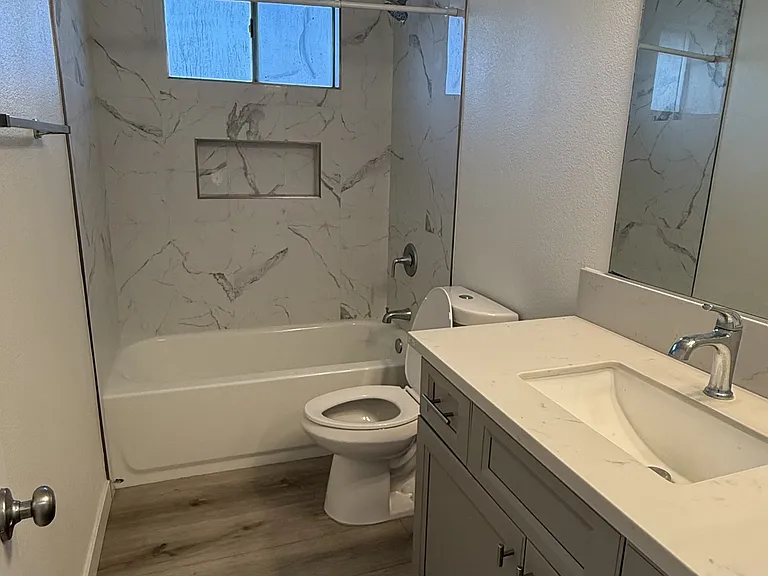 1394 Yucca Dr #C — Photo 22
