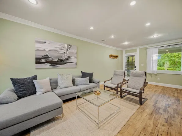 313 17th St SE #Id1648169p, Washington, DC 20003