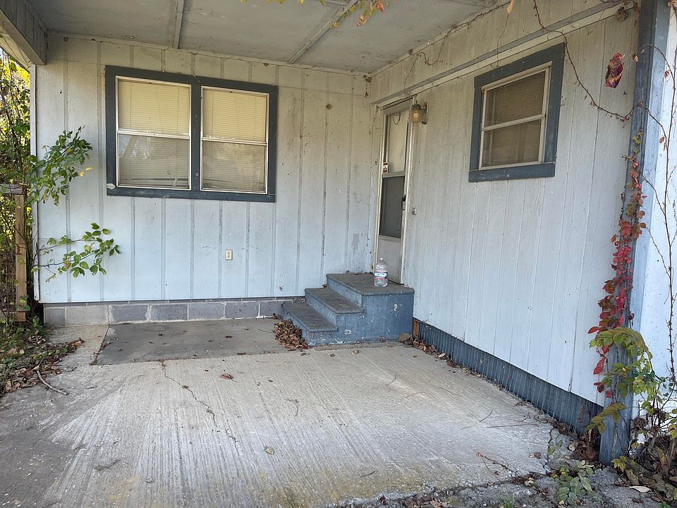 2nd image of 60385 E 252nd Ln