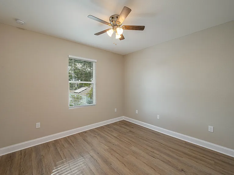 1029 Oak Hammock Dr #1 — Photo 13