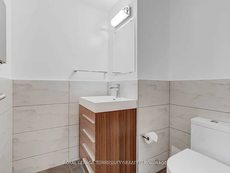 60 Southport St #214 — Photo 8
