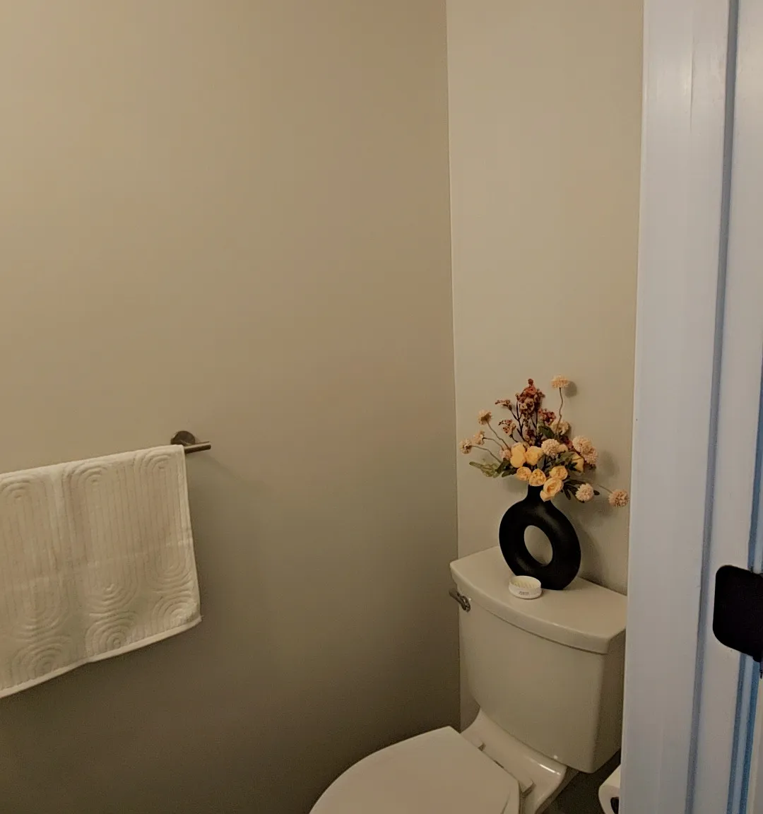 2 bed, 1.5 bath, 1100 sqft, $1,550 — Photo 3