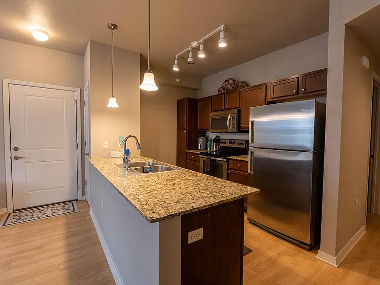 101 Prairie Dunes Dr #203 — Photo 6