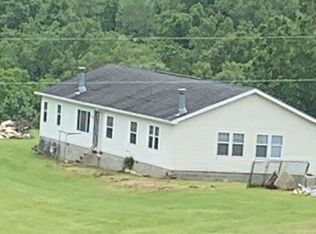 3189 Fishing Creek Rd, Falmouth, KY 41040