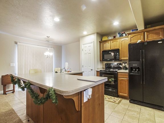 4 Kitchen View 3_09102014