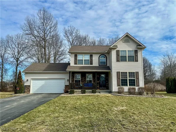 6053 Herons Cir, Austintown, OH 44515