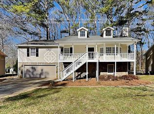 1037 Peace Dr NW, Kennesaw, GA 30152