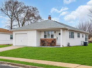 27 Roman St, Toms River, NJ 08757