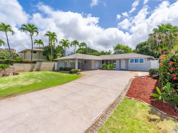 1081 Makaiwa St, Honolulu, HI 96816