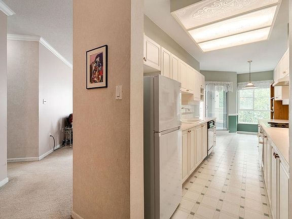 5th image of 8775 Jones Rd #218