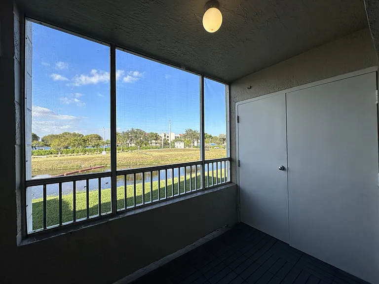 2841 N Oakland Forest Dr #207 — Photo 8