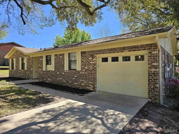 595 Childers St, Pensacola, FL 32534