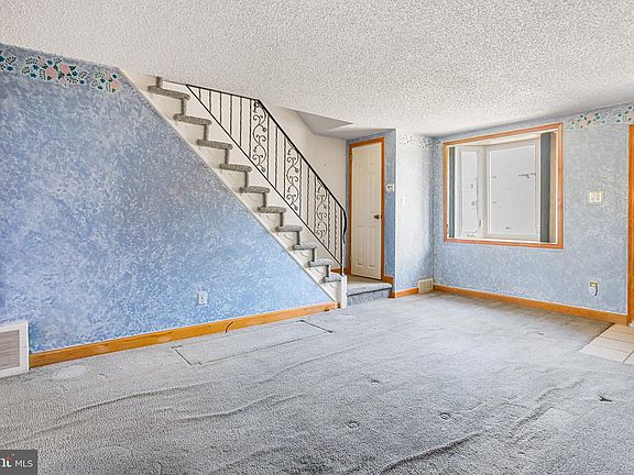 5th image of 1032 Brookwood Ln
