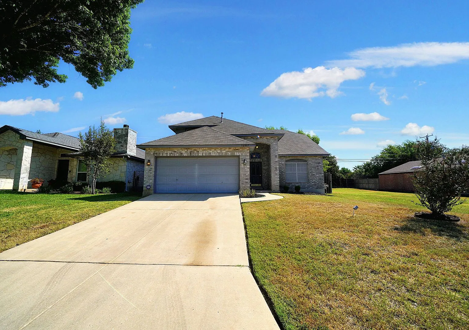 Stunning Churchill Estates Home Now Available - Realtor Commission: $650 — Photo 2
