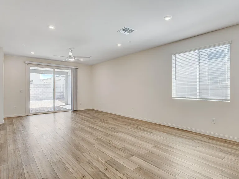 10171 Handline Chute St — Photo 15