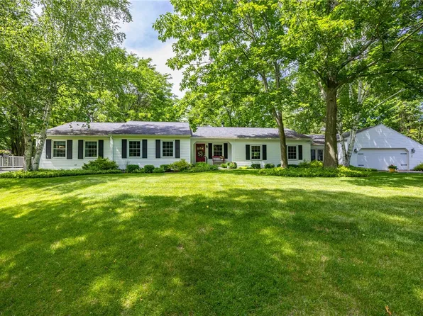 9038 Strong Hill Rd, Naples, NY 14512