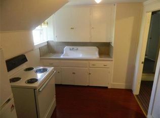 32 Harrison St APT 4, Taunton, MA 02780