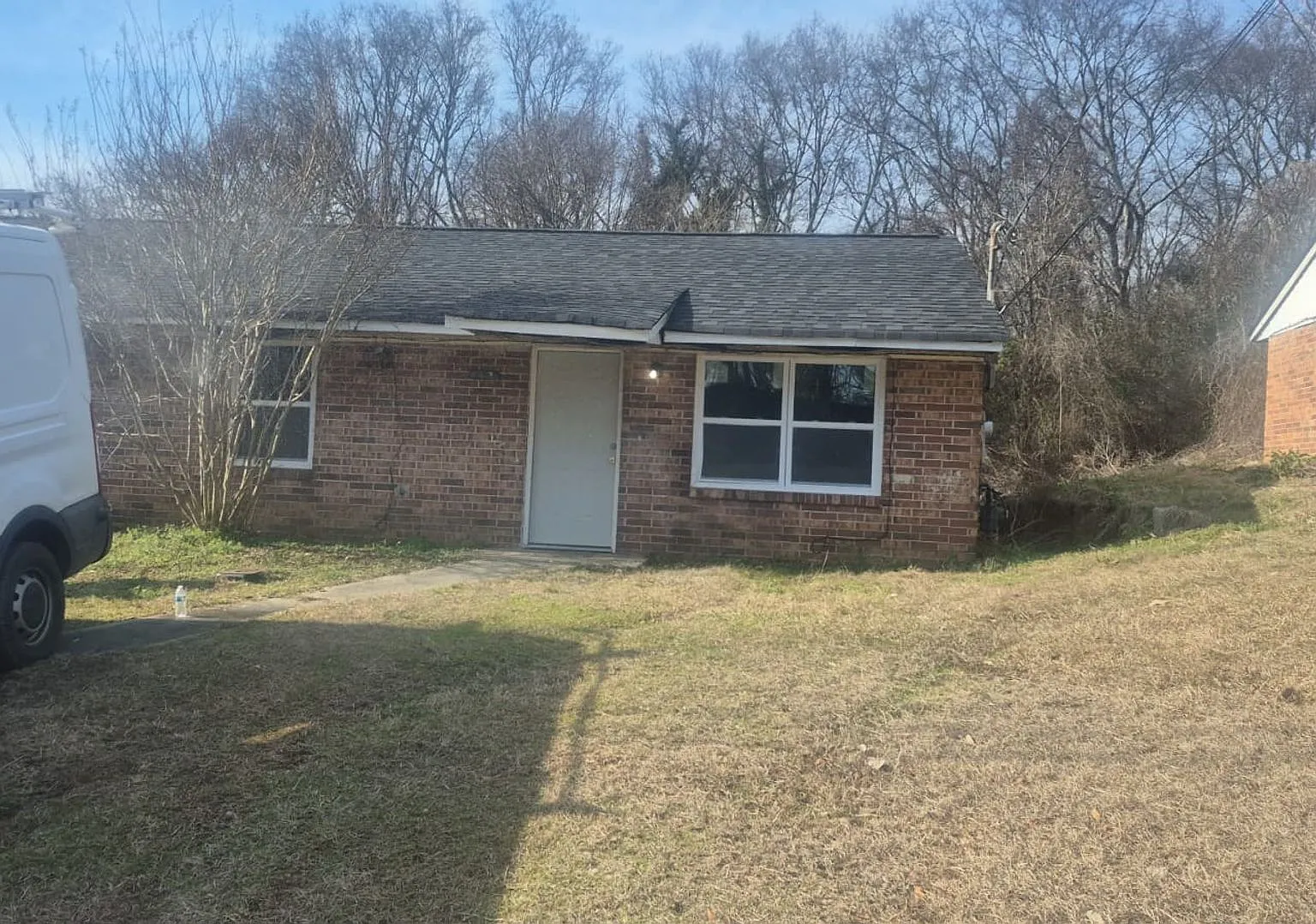 Clean, Bright, and Ready to Go 314 West Thomas Ct — Photo 1