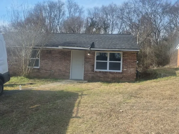 314 W Thomas Ct, Milledgeville, GA 31061