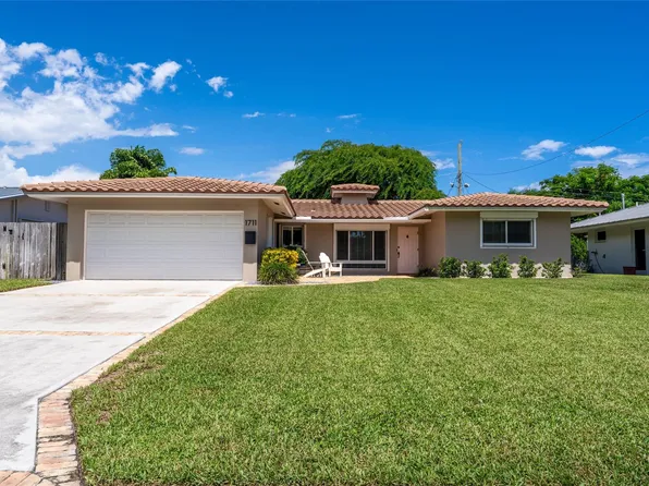 1711 NE 40th Court, Oakland Park, FL 33334