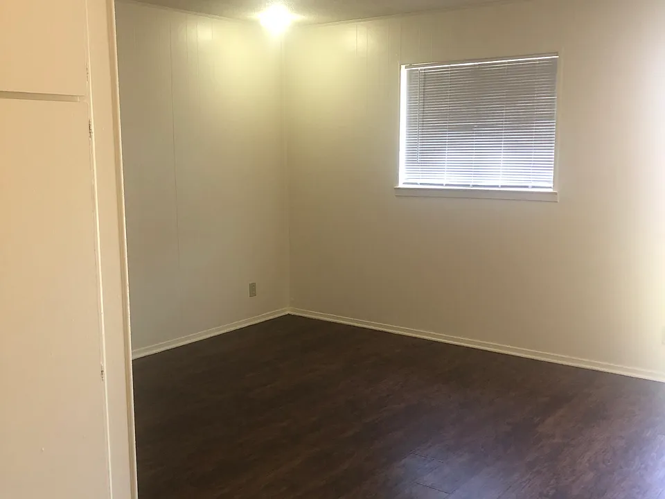 20 W Adams Ave #34