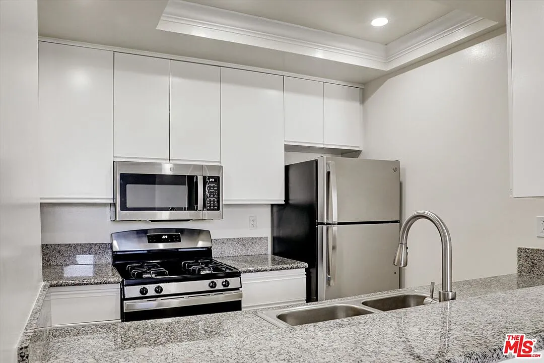 2 bed, 1144 sqft, $4,000 — Photo 4