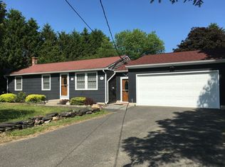 66 Straits Rd, Hatfield, MA 01038