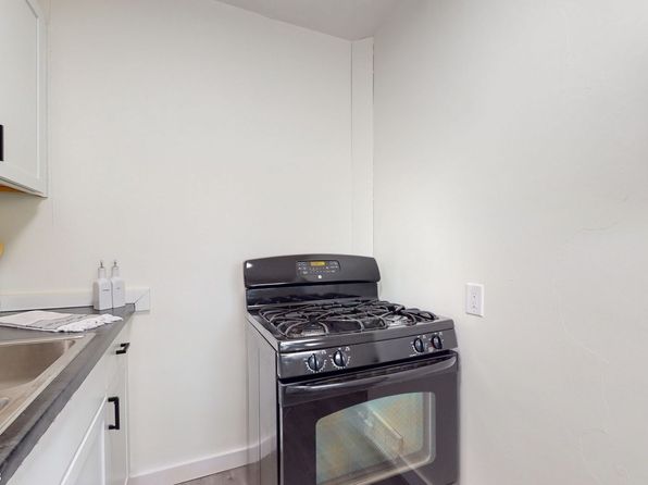 2650 Cottage Grove Ave APT 2