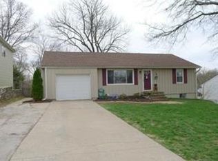 2715 NE 46th St, Kansas City, MO 64117