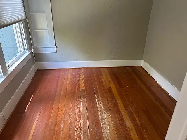 372 Iowa St — Photo 22