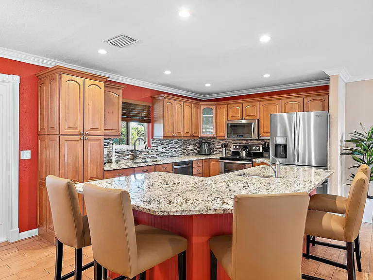7424 Venetian Way — Photo 17
