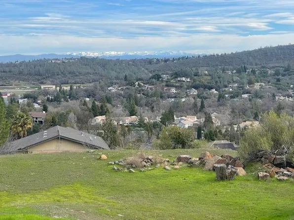 3271 Woodleigh Ln, Cameron Park, CA 95682