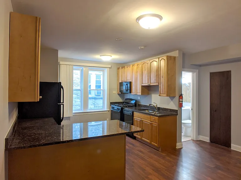 5029 N Harding Ave #1W — Photo 3