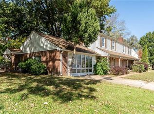 6546 Rockhill Rd, Kansas City, MO 64131