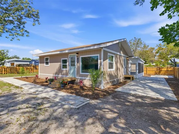 1362 Milton St, Clearwater, FL 33756
