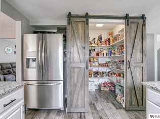 5221 S 78th St, Lincoln, NE 68516