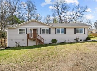 3523 Riverside Dr, Greensboro, NC 27406