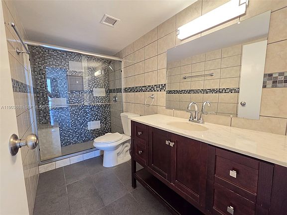 4th image of 2821 N Miami Beach Blvd #5O