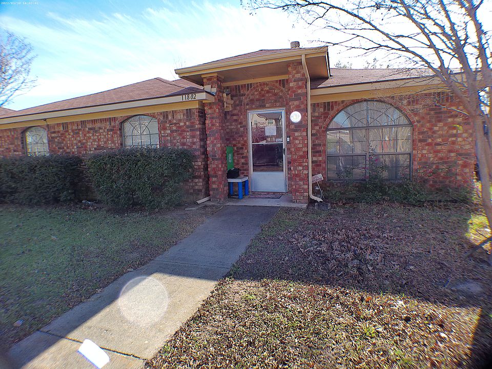 1st image of 11802 Hickory Garden Dr