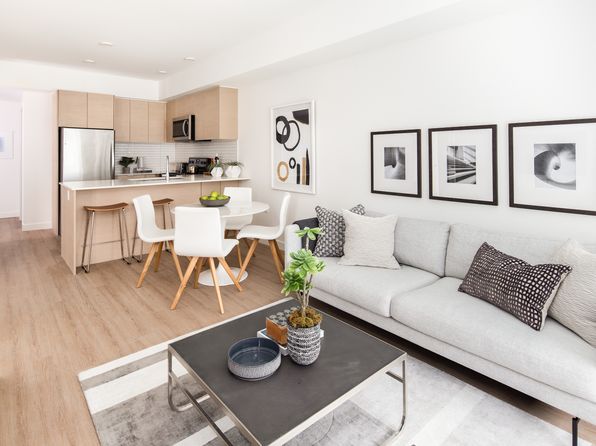 2 bedroom rental in Vancouver — photo 13