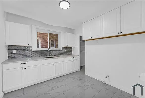 17133 Monica St #1 — Photo 6