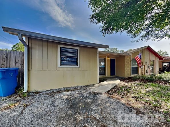 10217 Carriage Glen Ct