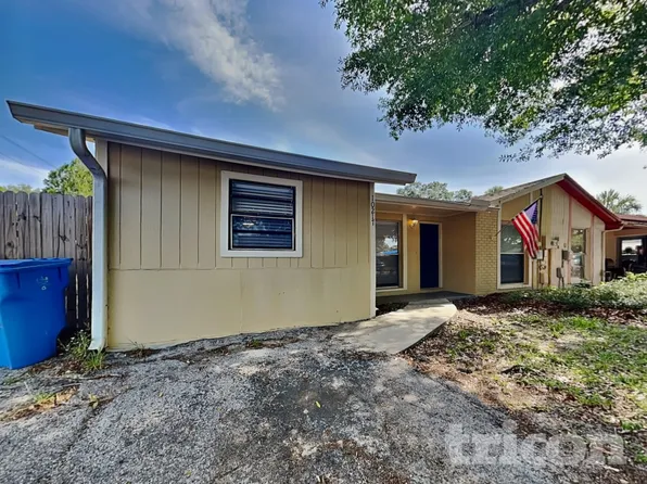 10217 Carriage Glen Ct, Tampa, FL 33615