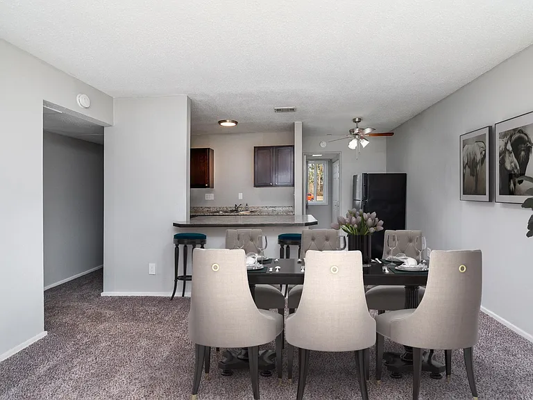 Bay Valley Harbor Apartments — Photo 6
