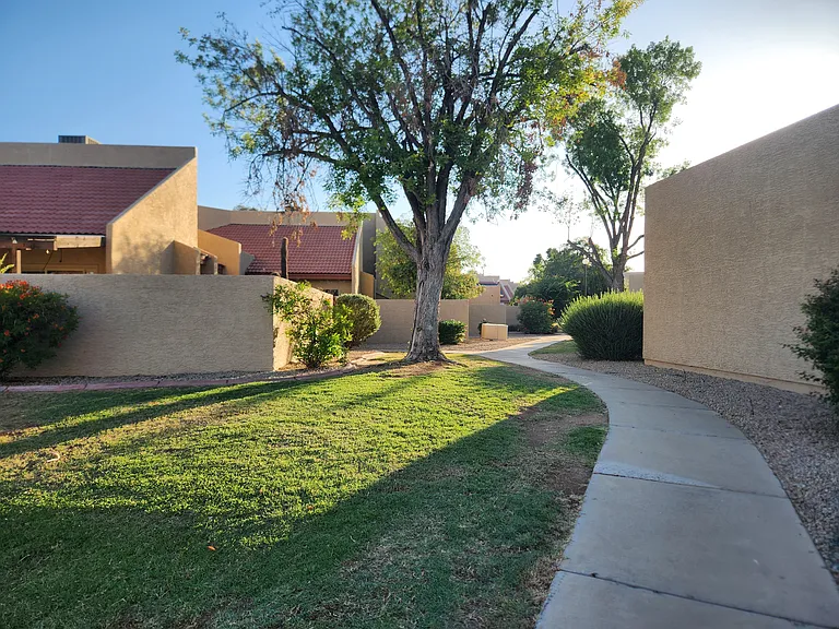 4206 W Calavar Rd — Photo 9