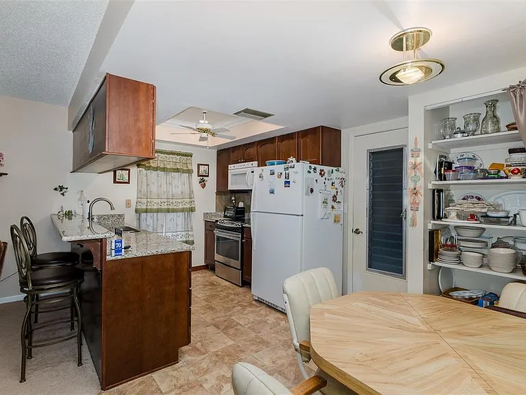 8015 San Fernando Dr — Photo 29