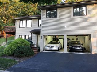 109 Miami Lakes Dr, Milford, OH 45150