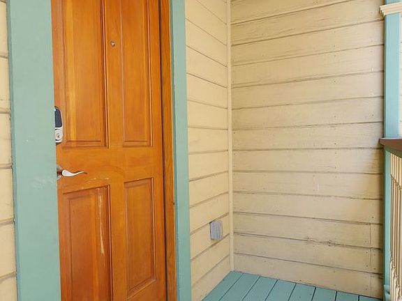 3rd image of 360 15th St
