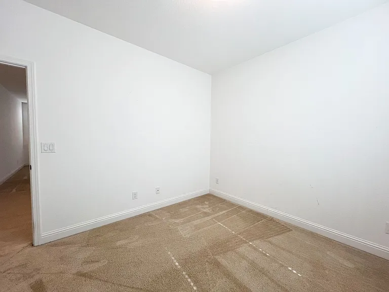 8428 Amber Valley Ln — Photo 29