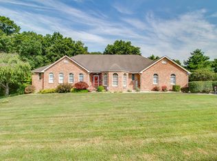 6528 Timber Rdg, Godfrey, IL 62035